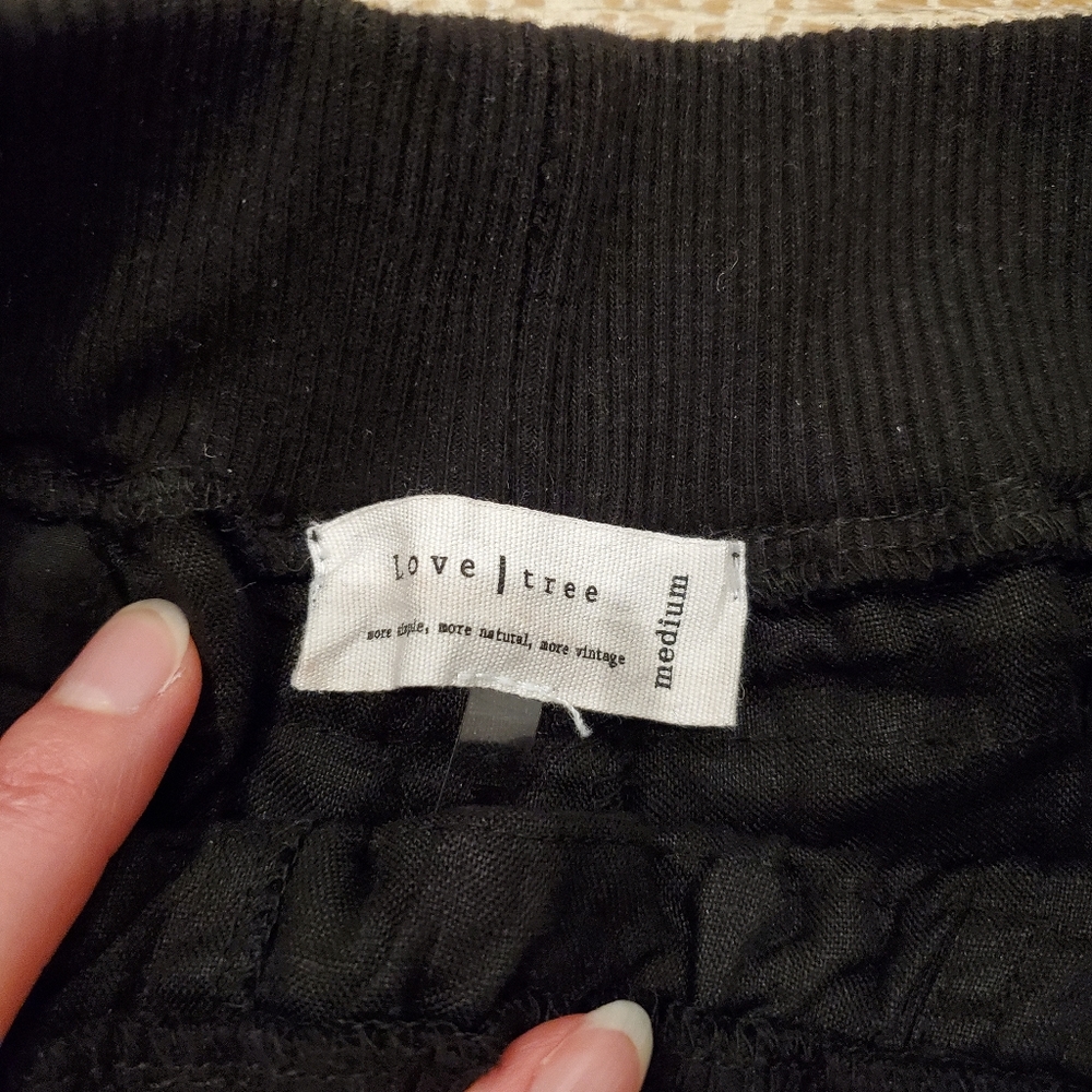 🌲 Love Tree black linen shorts - Picture 3 of 4